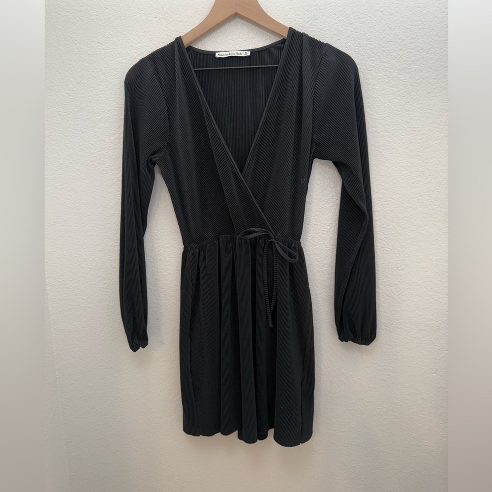 Abercrombie & Fitch Long-Sleeve Wrap Mini Black Ribbed Dress XS